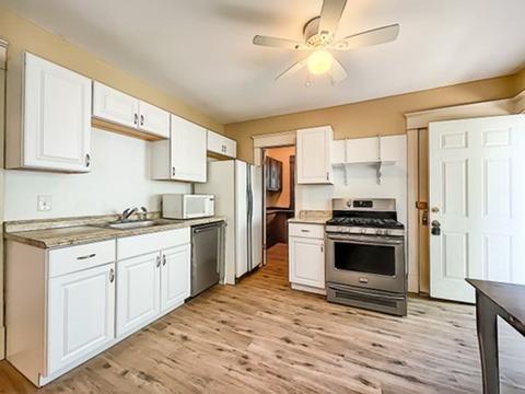 60 Home St, Springfield, MA 01104 photo 4