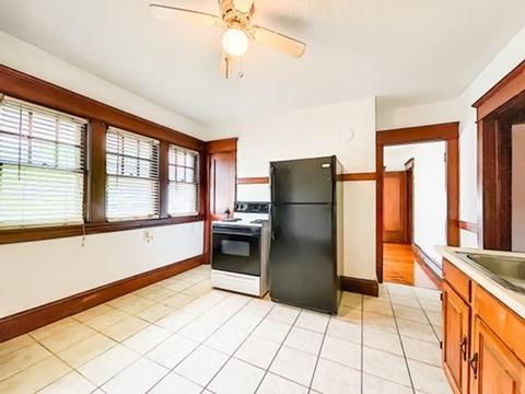 60 Home St, Springfield, MA 01104 photo 10