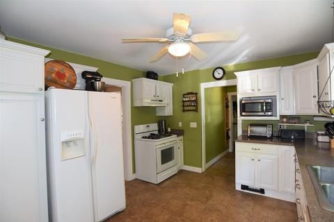 56 High St, Athol, MA 01331 photo 3