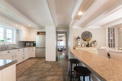 66 Phillips St, Fall River, MA 02720 photo 9