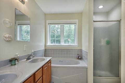 18 Clark Ln, Easthampton, MA 01027 photo 15