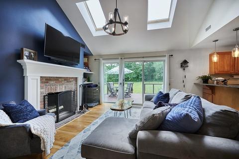 18 Clark Ln, Easthampton, MA 01027 photo 3