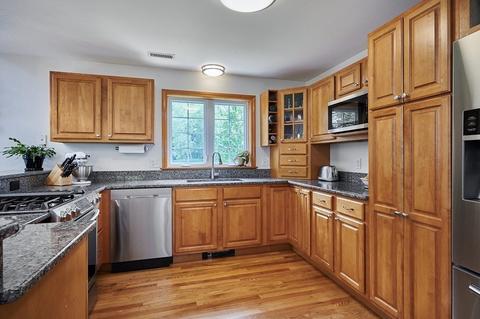 18 Clark Ln, Easthampton, MA 01027 photo 9