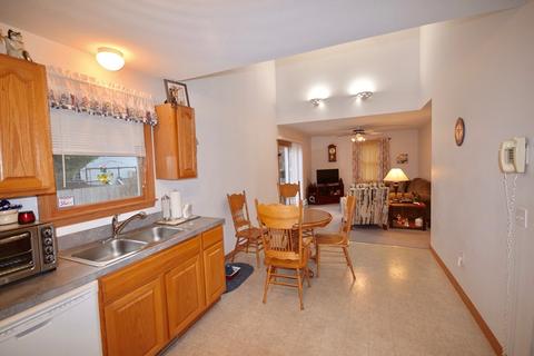30 Herbert Ave, Springfield, MA 01119 photo 7