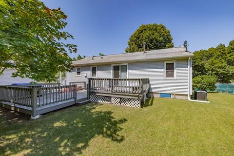 65 Leatherleaf Dr, Springfield, MA 01109 photo 31