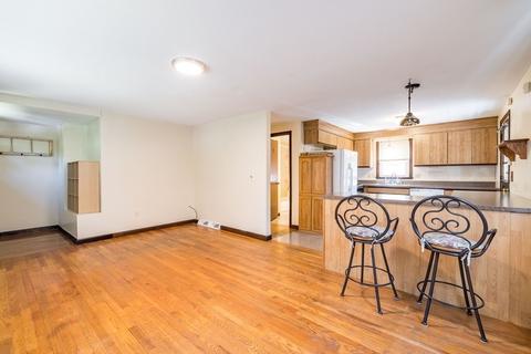 65 Leatherleaf Dr, Springfield, MA 01109 photo 6