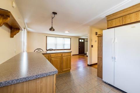 65 Leatherleaf Dr, Springfield, MA 01109 photo 10