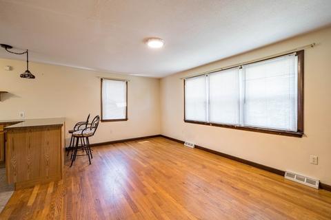 65 Leatherleaf Dr, Springfield, MA 01109 photo 13