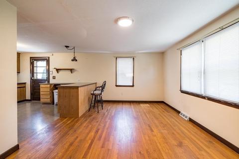 65 Leatherleaf Dr, Springfield, MA 01109 photo 12