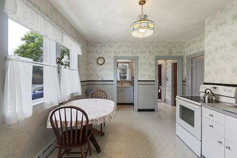 75 Bradford St, Everett, MA 02149 photo 8