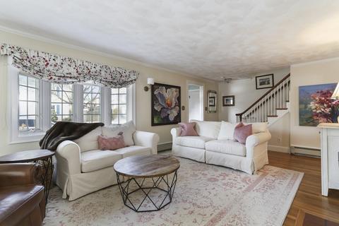 102 Plummer Ave, Winthrop, MA 02152 photo 3