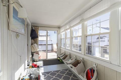 102 Plummer Ave, Winthrop, MA 02152 photo 9