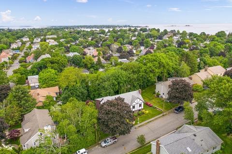 17 Gerald Rd, Marblehead, MA 01945 photo 2