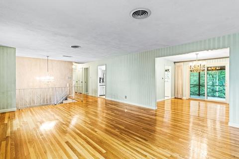 17 Gerald Rd, Marblehead, MA 01945 photo 7
