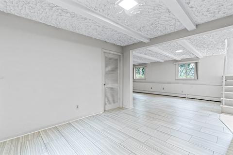 17 Gerald Rd, Marblehead, MA 01945 photo 28
