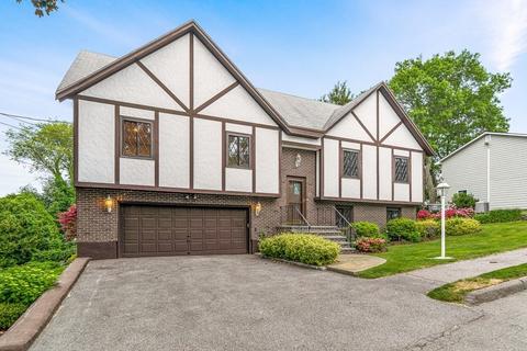 17 Gerald Rd, Marblehead, MA 01945 photo 1