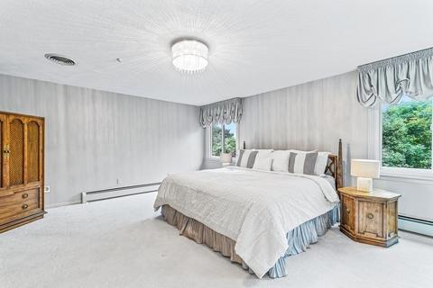 17 Gerald Rd, Marblehead, MA 01945 photo 13