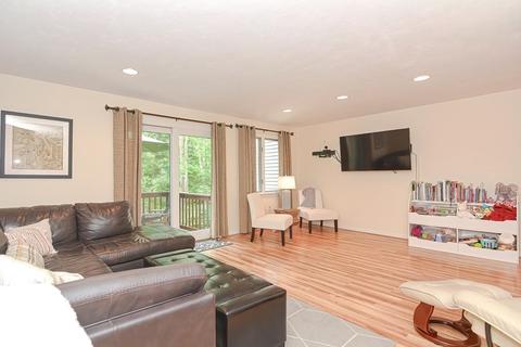 62 Maple St #B, Canton, MA 02021 photo 5
