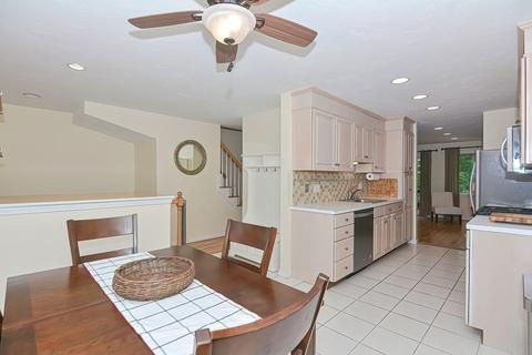 62 Maple St #B, Canton, MA 02021 photo 8