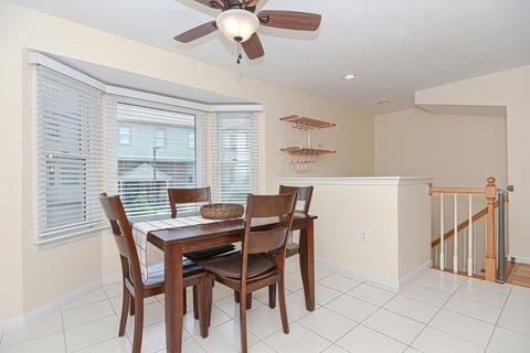 62 Maple St #B, Canton, MA 02021 photo 12