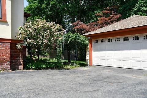 20 Stearns, Chicopee, MA 01013 photo 4