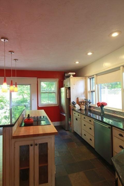 44 E High St, Avon, MA 02322 photo 5