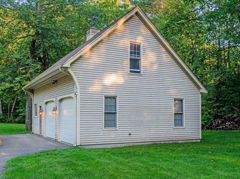 32 Cider Mill Ln, Upton, MA 01568 photo 3
