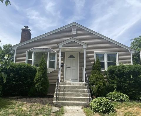 19 Rowena St, Worcester, MA 01606 photo 2