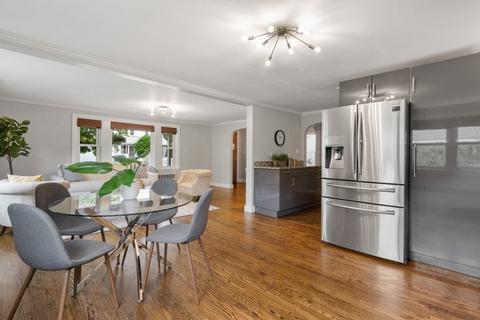 105 Spring St, Stoneham, MA 02180 photo 10