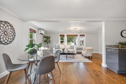 105 Spring St, Stoneham, MA 02180 photo 8