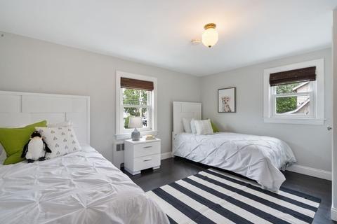 105 Spring St, Stoneham, MA 02180 photo 28