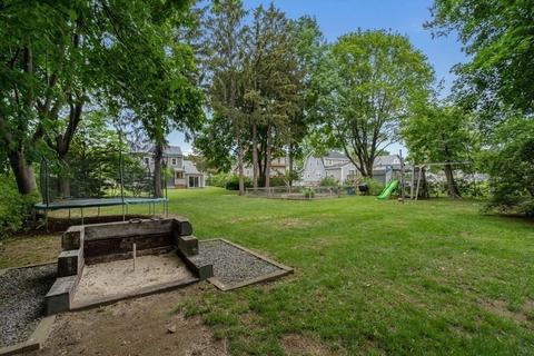 105 Spring St, Stoneham, MA 02180 photo 6