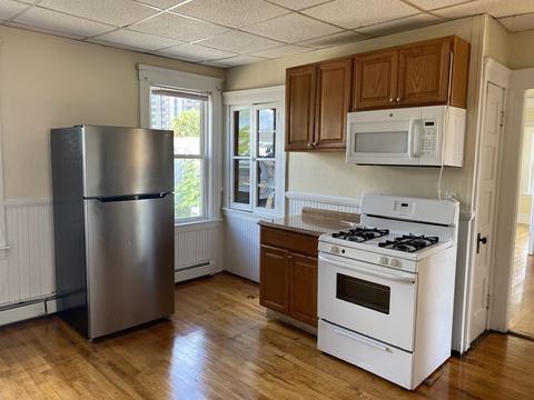 76 Townsend St, Worcester, MA 01609 photo 7