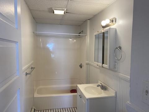 76 Townsend St, Worcester, MA 01609 photo 6
