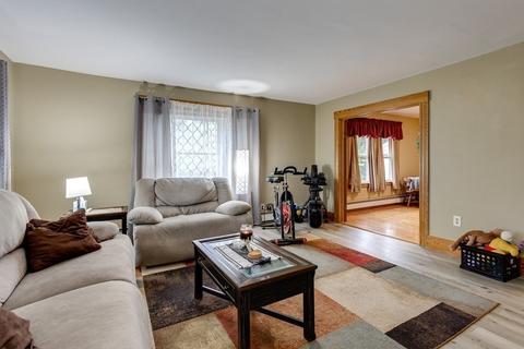 7 Everett Ave, Webster, MA 01570 photo 9