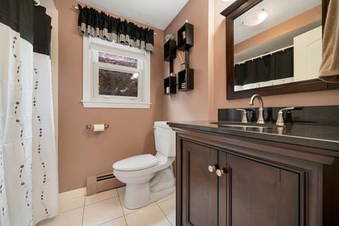 3 Norman Rd, Reading, MA 01867 photo 13