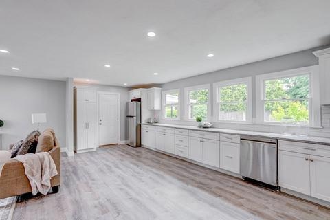 15 Wellesley Rd, Danvers, MA 01923 photo 7