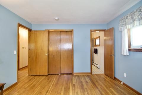 39 Crow Ln, Springfield, MA 01109 photo 23