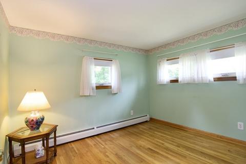 39 Crow Ln, Springfield, MA 01109 photo 25