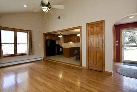 39 Crow Ln, Springfield, MA 01109 photo 7