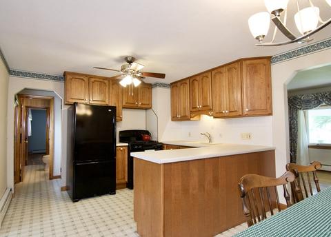 39 Crow Ln, Springfield, MA 01109 photo 14