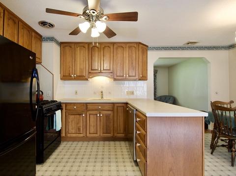 39 Crow Ln, Springfield, MA 01109 photo 11