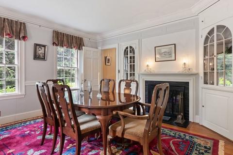 27 Guild Rd, Dedham, MA 02026 photo 5