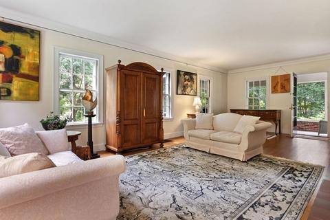 27 Guild Rd, Dedham, MA 02026 photo 3