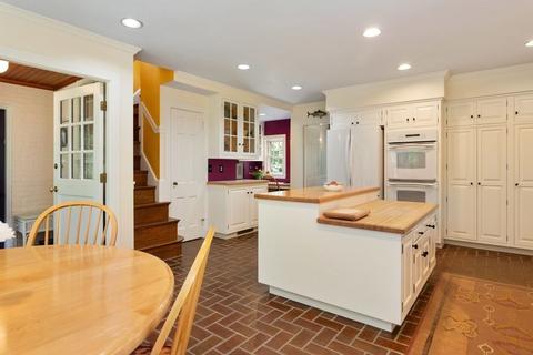 27 Guild Rd, Dedham, MA 02026 photo 10