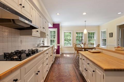 27 Guild Rd, Dedham, MA 02026 photo 9