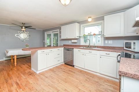 881 Main St, Reading, MA 01867 photo 2