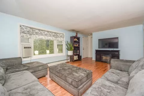 881 Main St, Reading, MA 01867 photo 6