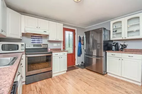881 Main St, Reading, MA 01867 photo 5