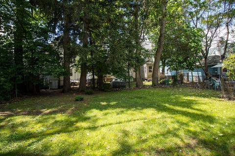 82 Whittier St, Springfield, MA 01108 photo 27